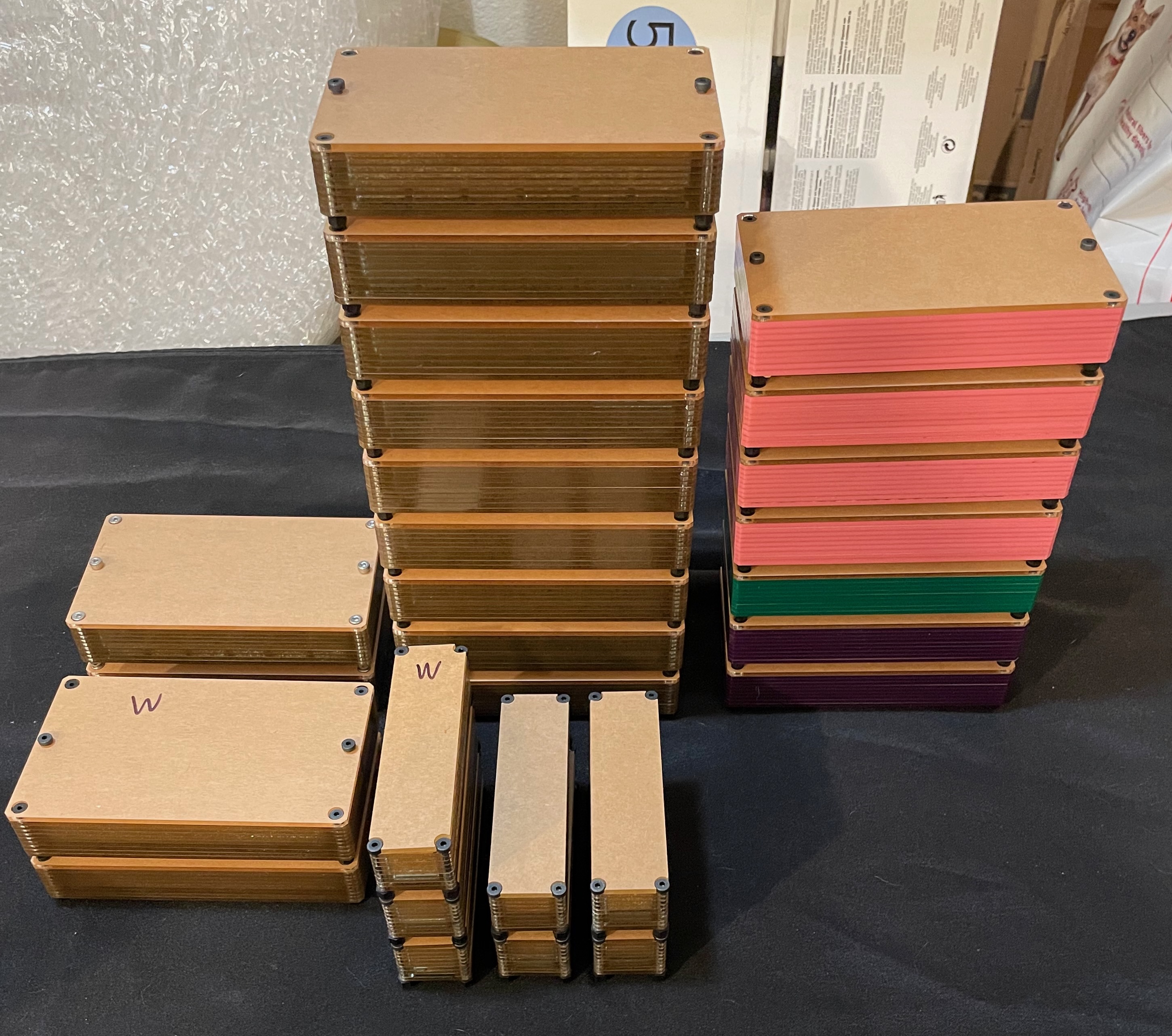 [Bulk] Bizarre Box Artisan Storage Cases - Final Clearance (296-cap ...