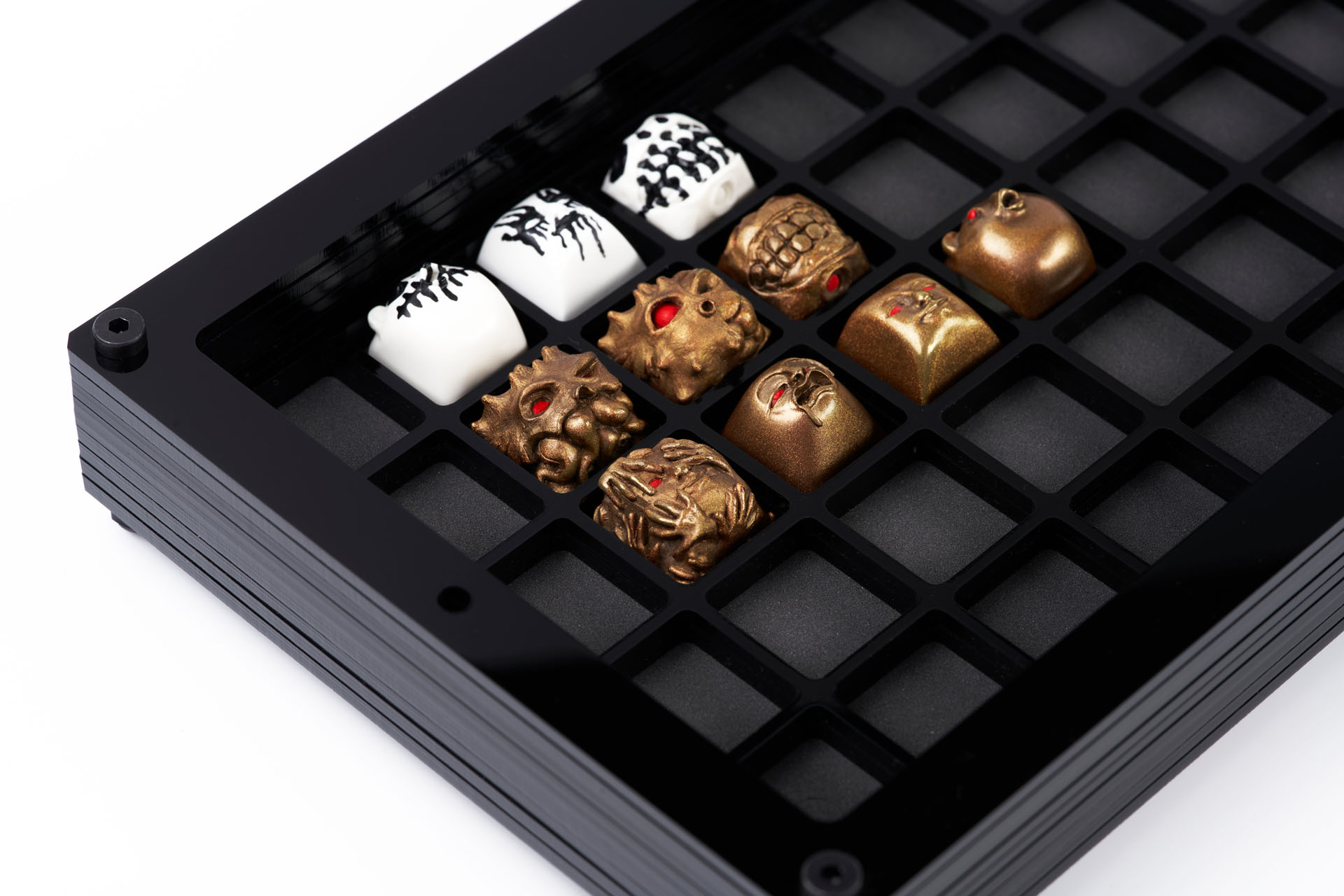 [GB] Extras available to ship now - Bizarre Box Artisan Storage Cases ...